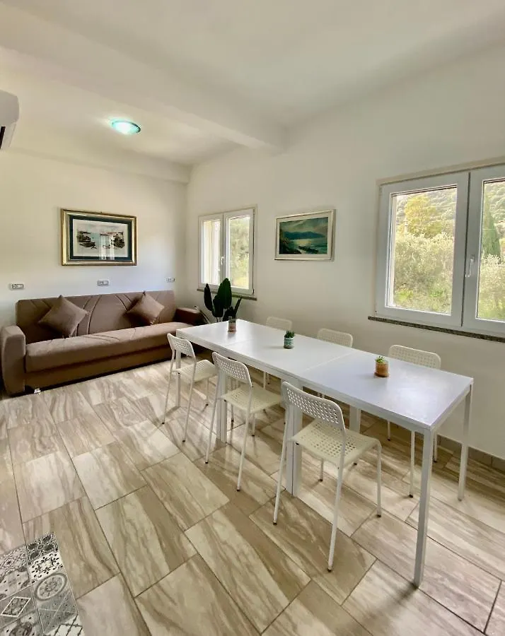 Villa Chiara Solanas سولاناس إيطاليا